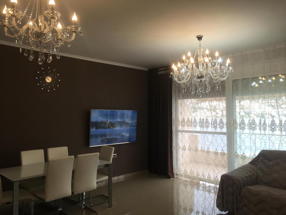 Royal Queen&King Luxury apartment Sarandë Buitenkant foto