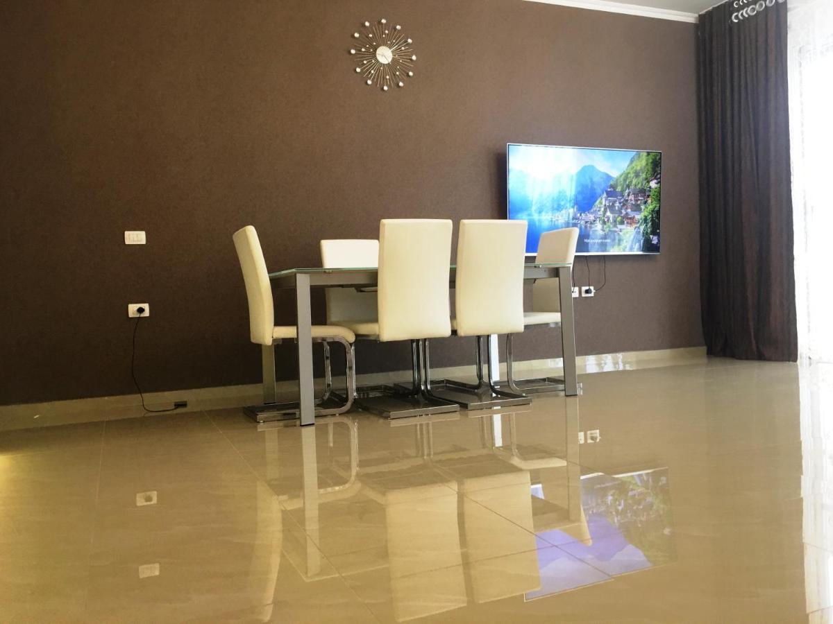 Royal Queen&King Luxury apartment Sarandë Buitenkant foto