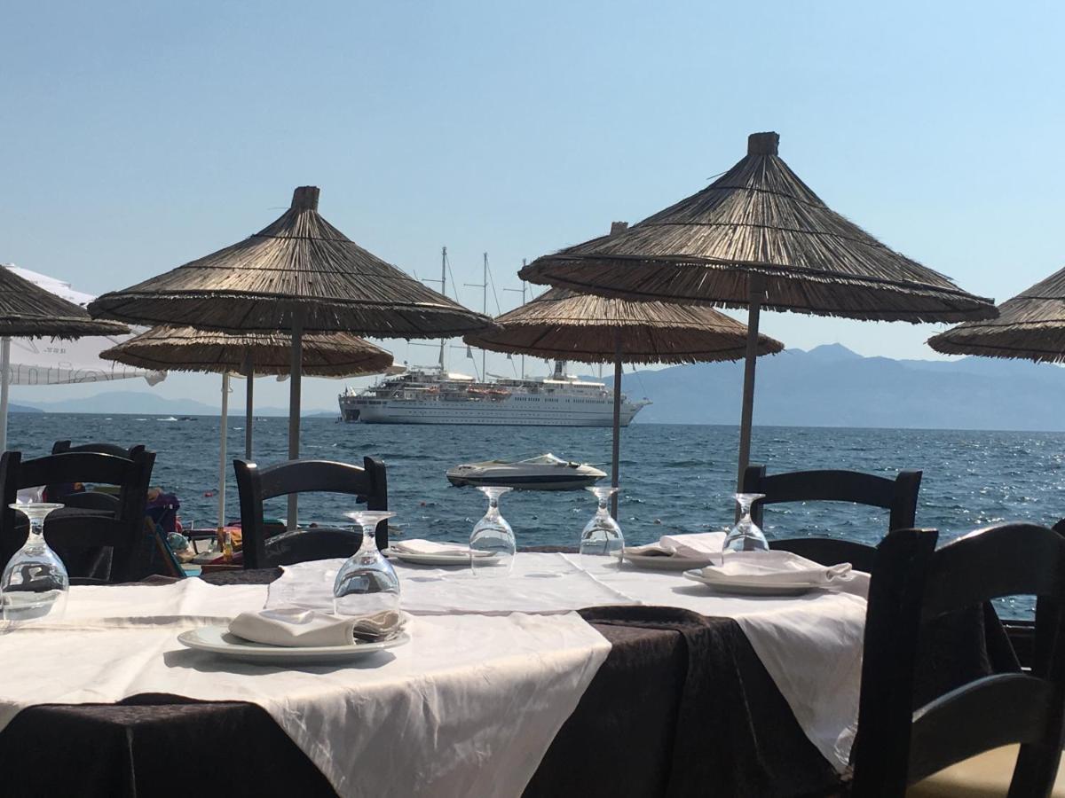 Royal Queen&King Luxury apartment Sarandë Buitenkant foto